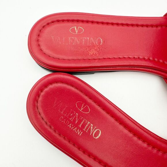 VALENTINO Rockstud Red Leather Sandal Size 37.5 Flat Flip Flop Slide Studded - Picture 9 of 12